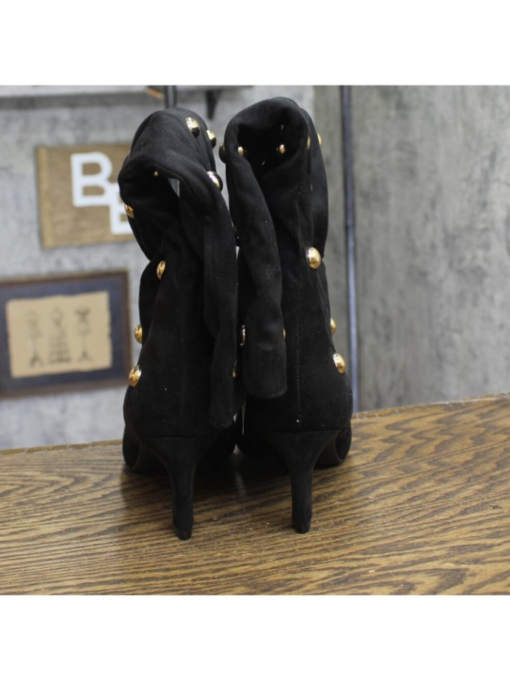 NWT A New Day Justice Boots Faux Suede Embellished Pin Jet Black / Gold 7.5M - Picture 6 of 10